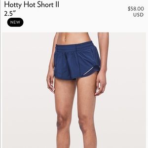Lululemon Hotty Hot Short II 2.5”